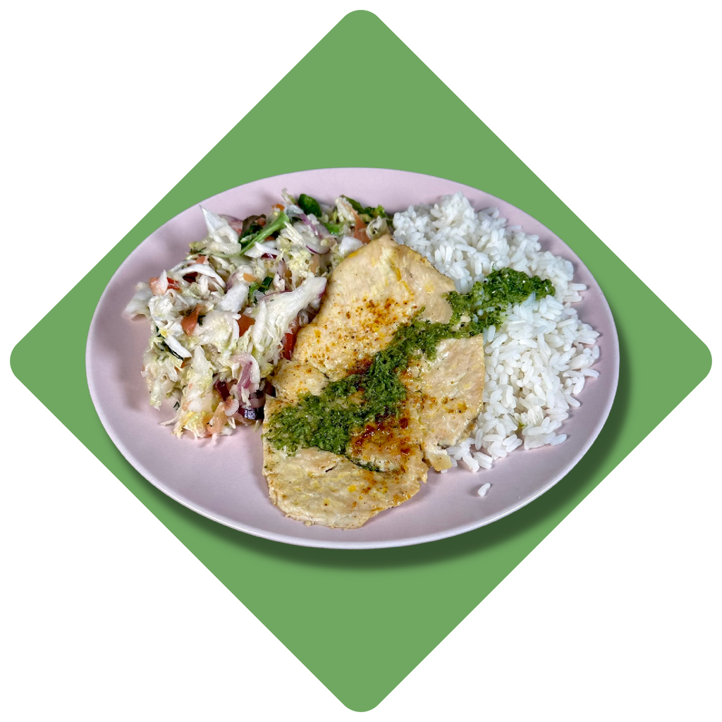 Žemoje temperatūroje kepta vištienos filė pagardinta pikantišku padažu